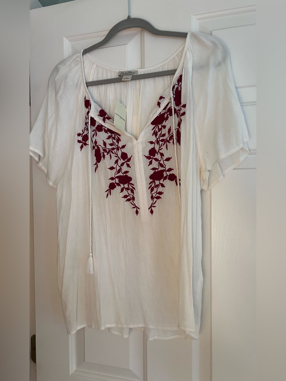 Lucky Brand White Tunic Top with Burgundy Floral Embroidery XL